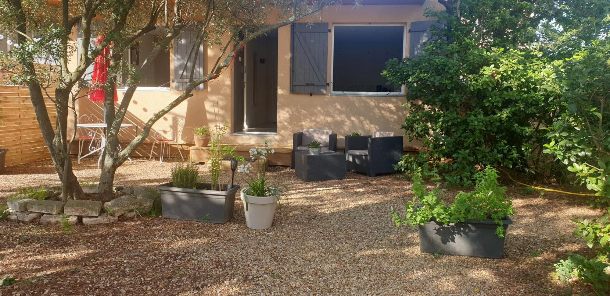 Appartamento La Vigne Et L'Olivier Villeneuve-lès-Avignon Esterno foto